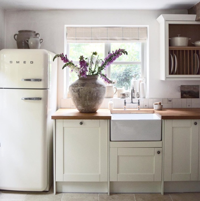 The Elements of a Craftsman Kitchen | Craftsman kitchen cabinets, Craftsman kitchen, Kitchen style