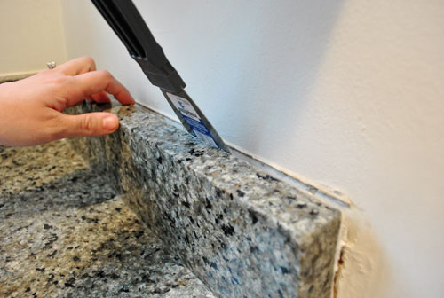 Best Caulk Type For Granite Countertops, How To Caulk Granite Countertops